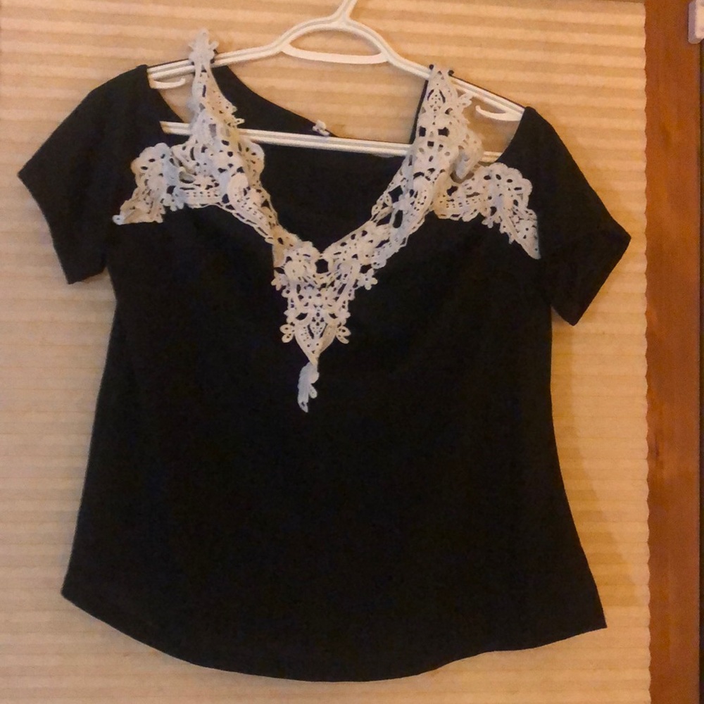 Black white knit cold shoulder top jrs  XL